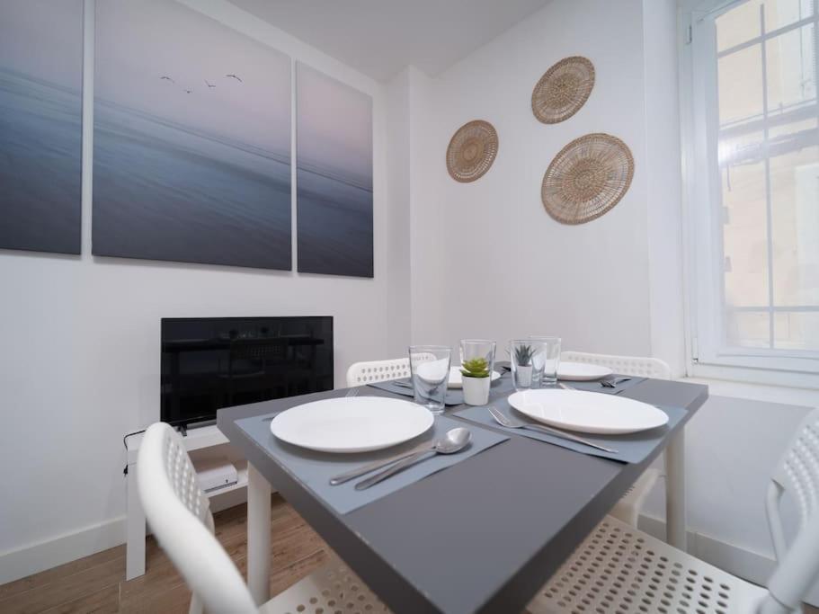 Appartement Tout Equipe Au Coeur Du Panier Vieux Port Marseilles Exterior foto